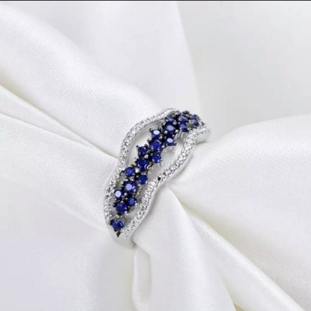 NEW 925 STERLING SILVER RING